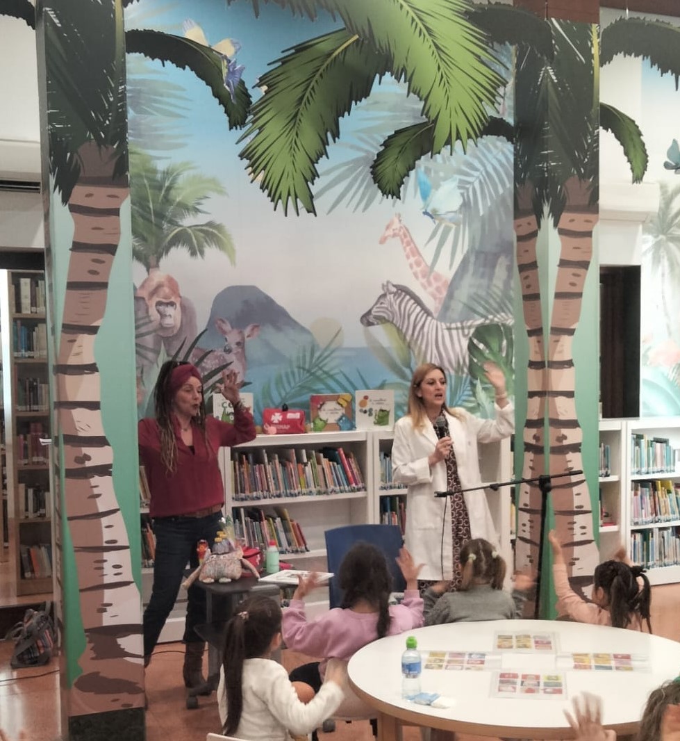 Visita Montessori a biblioteca