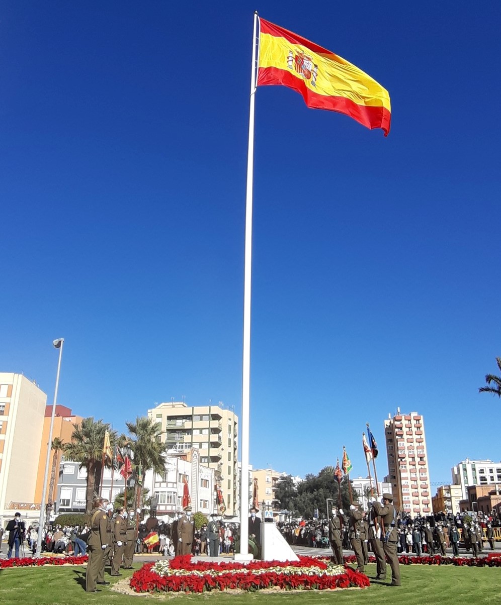 Bandera de España rotonda Carlos III