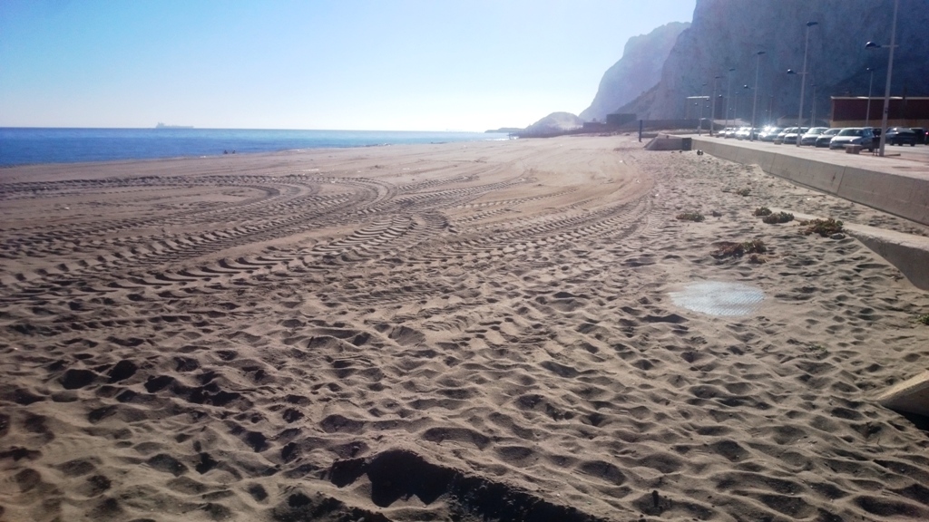 Playa Santa Barbara limpia