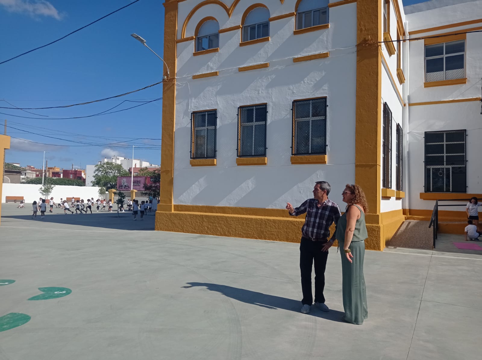ABELLAN VISITA COLEGIOS INICIO DE CURSO