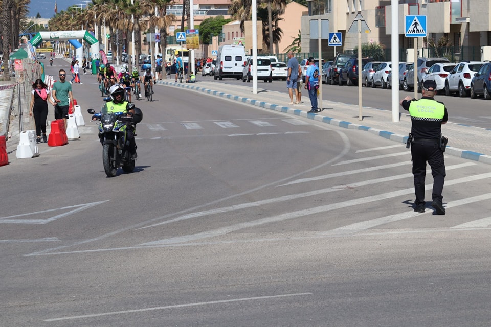 Ciclismo La Linea Policia local