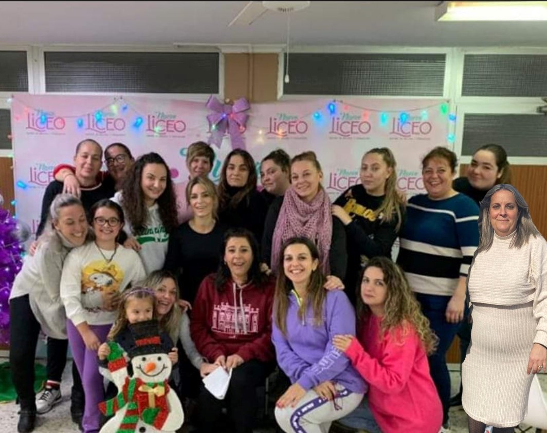 Comparsa femenina Las Niñas