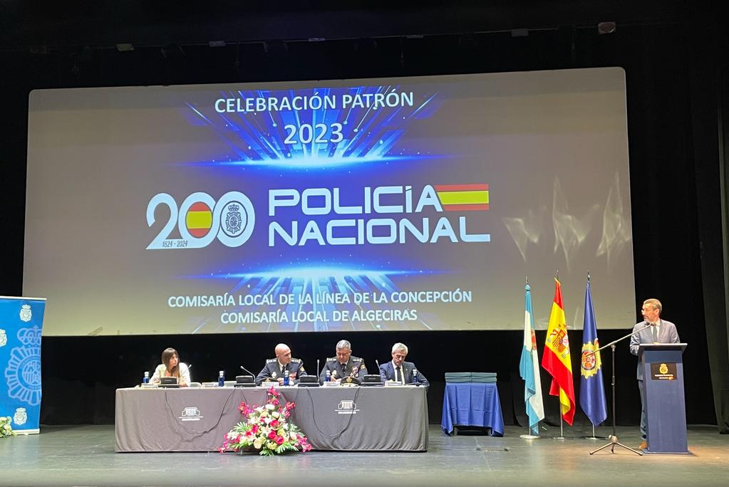 Condecoraciones Policia 1