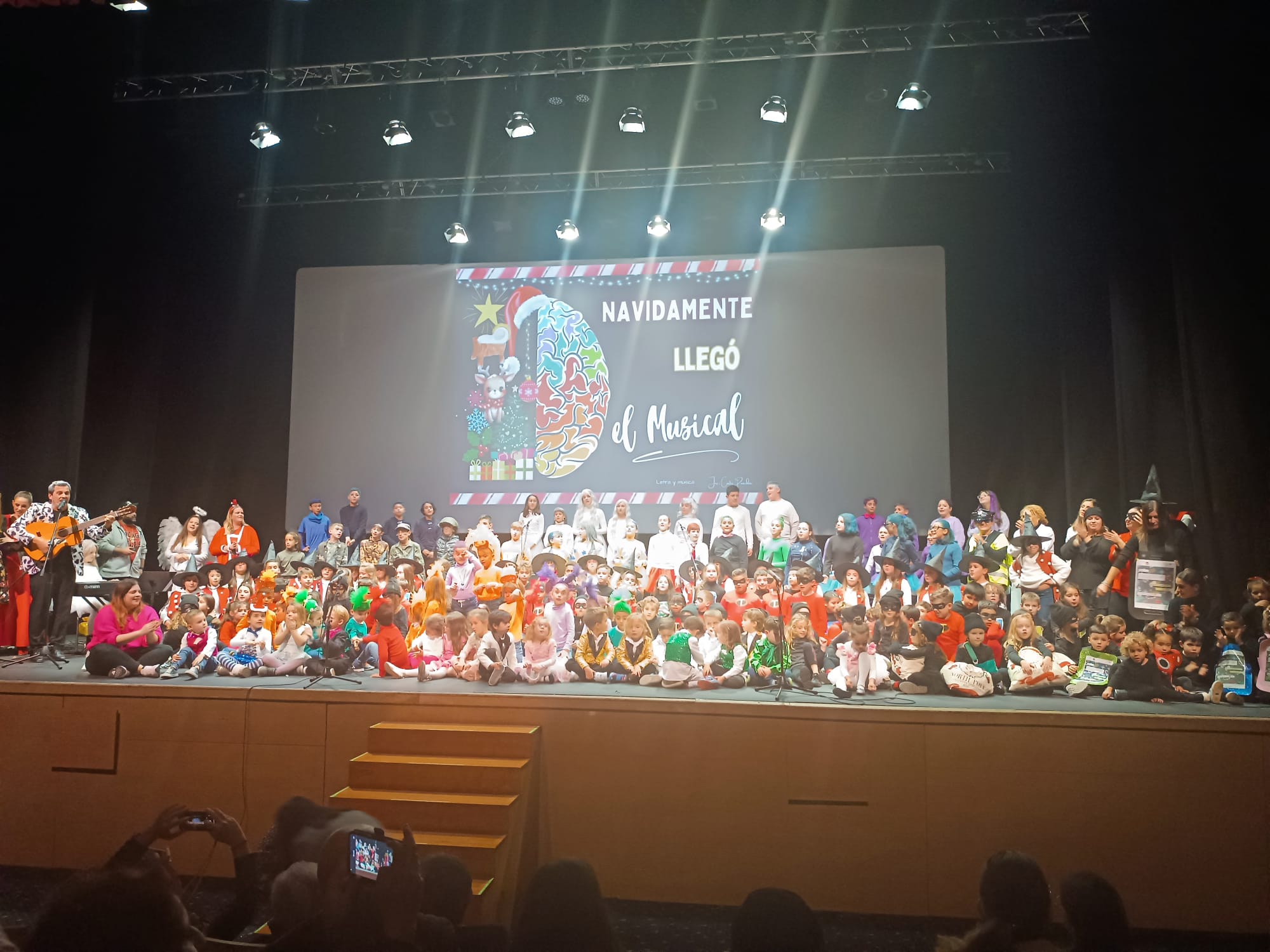 EVENTO SOLIDARIO COLEGIO SANTIAGO