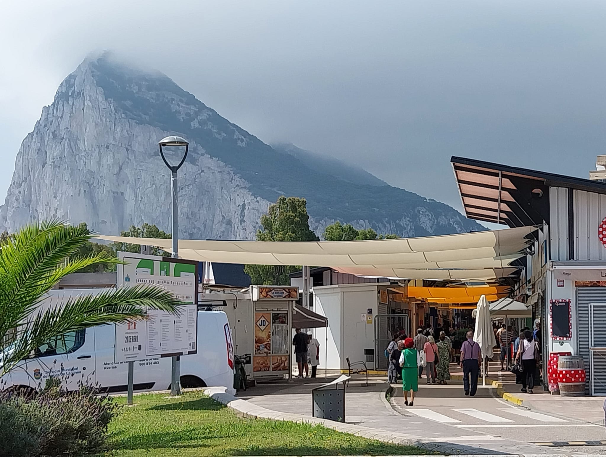 Mercado provisional bulevar