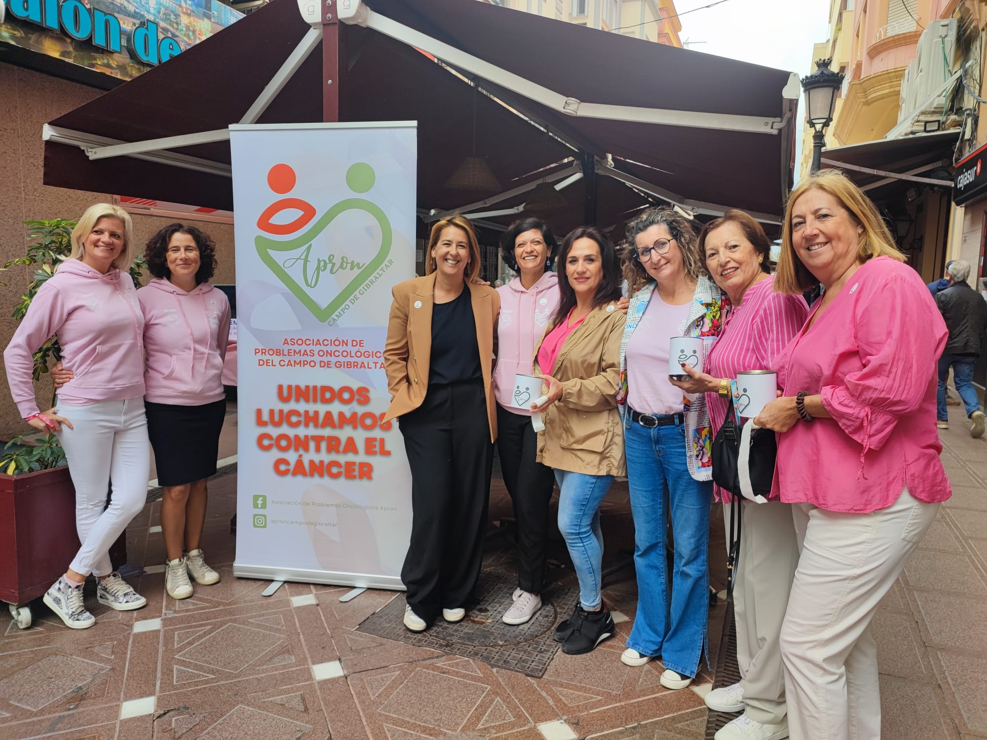 Mesa Dia internacional cancer mama