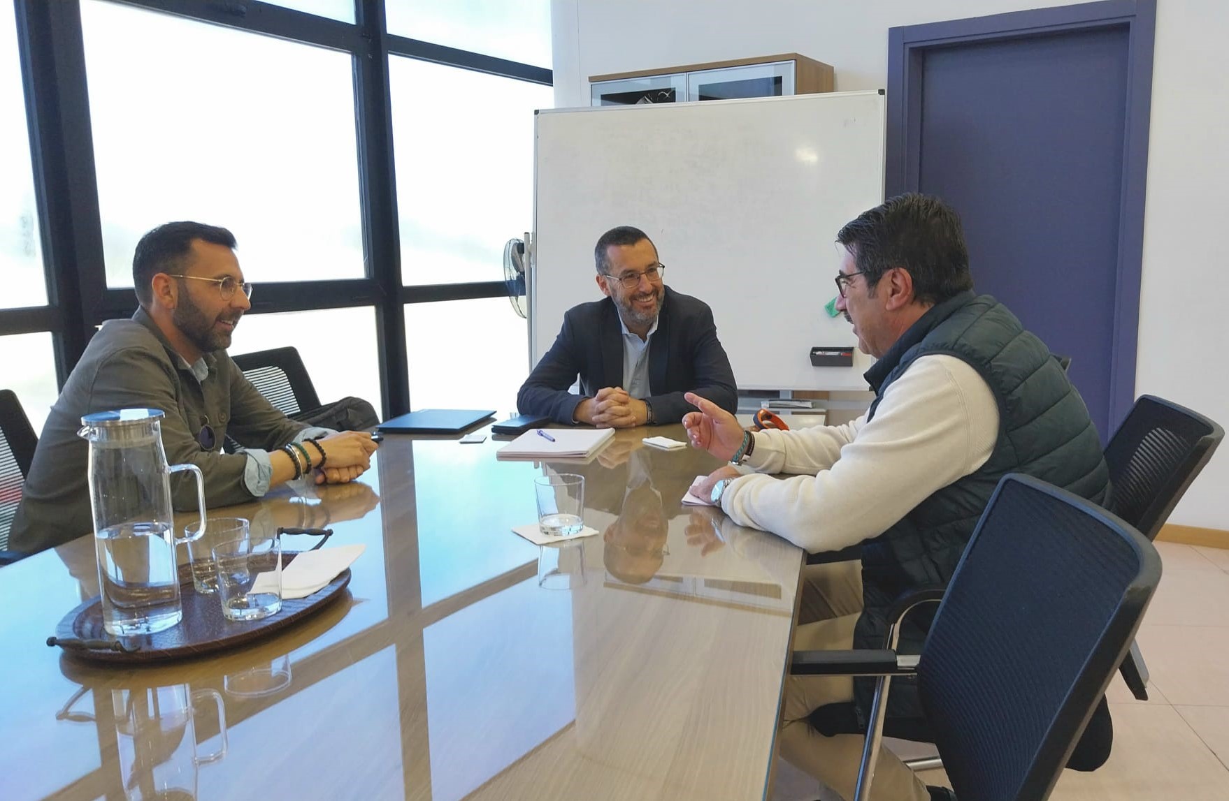 Reunion alcalde y Pte. Agentes de aduanas