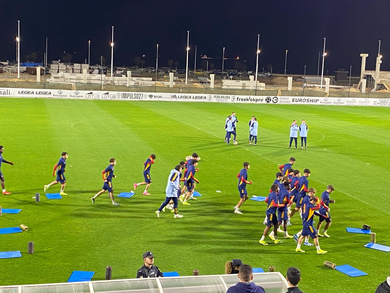 SELECCION ESPAÑOLA SUB 17 EN EL ESTADIO
