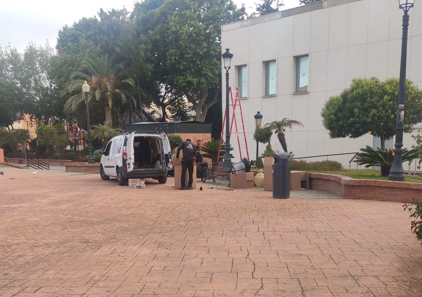 SUSTITUCION DE LUMINARIAS