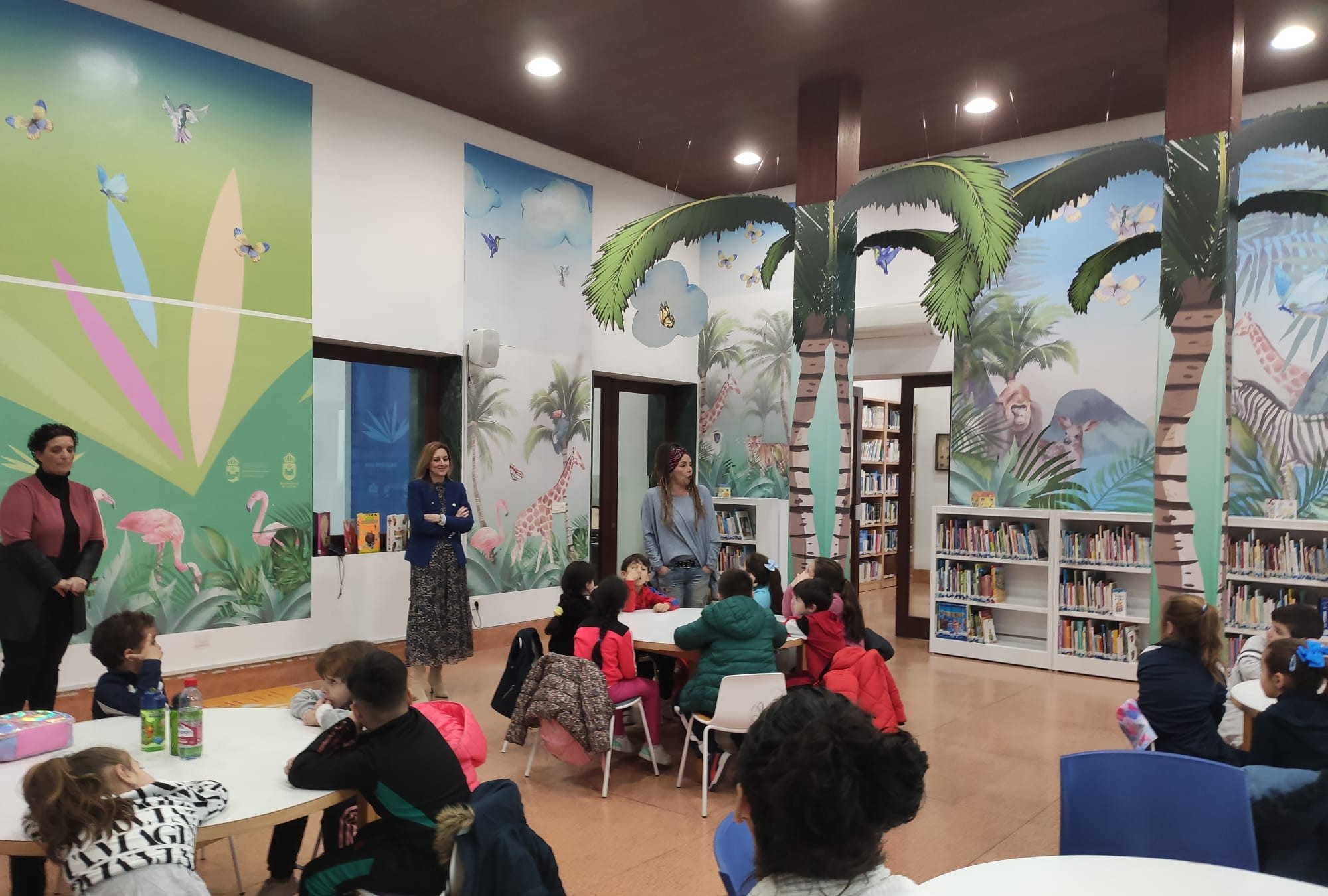 VISITA ALUMNOS A LA BIBLIOTECA