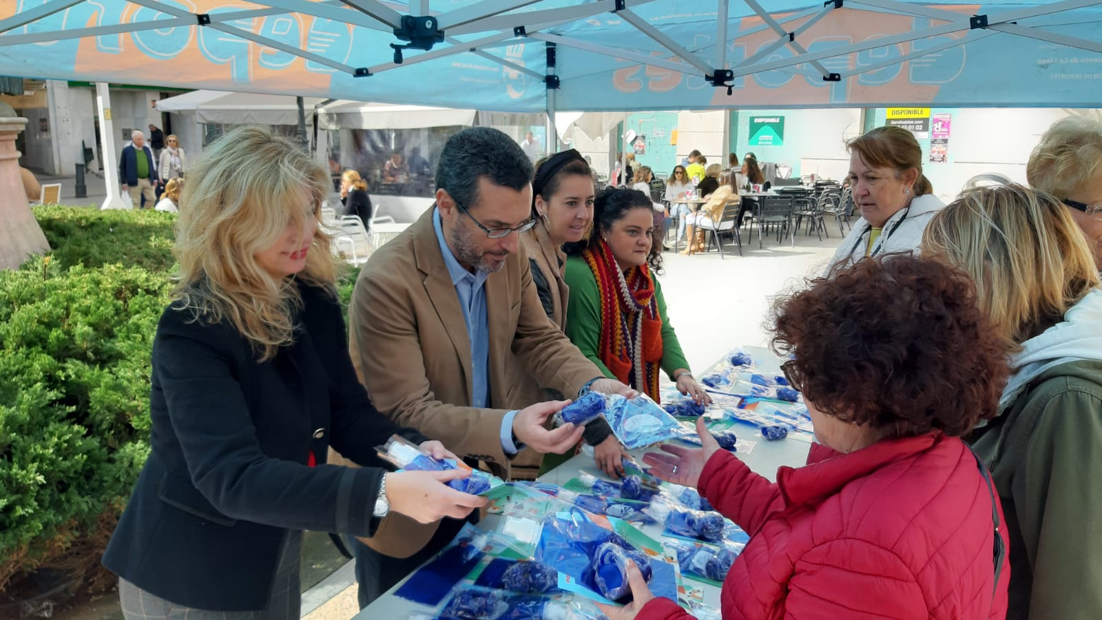 Campaña pipican plaza de la Iglesia