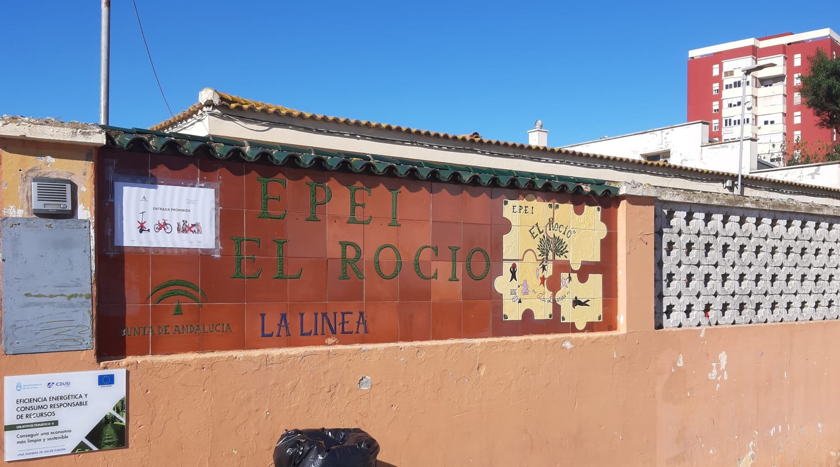 Colegio El Rocio exterior