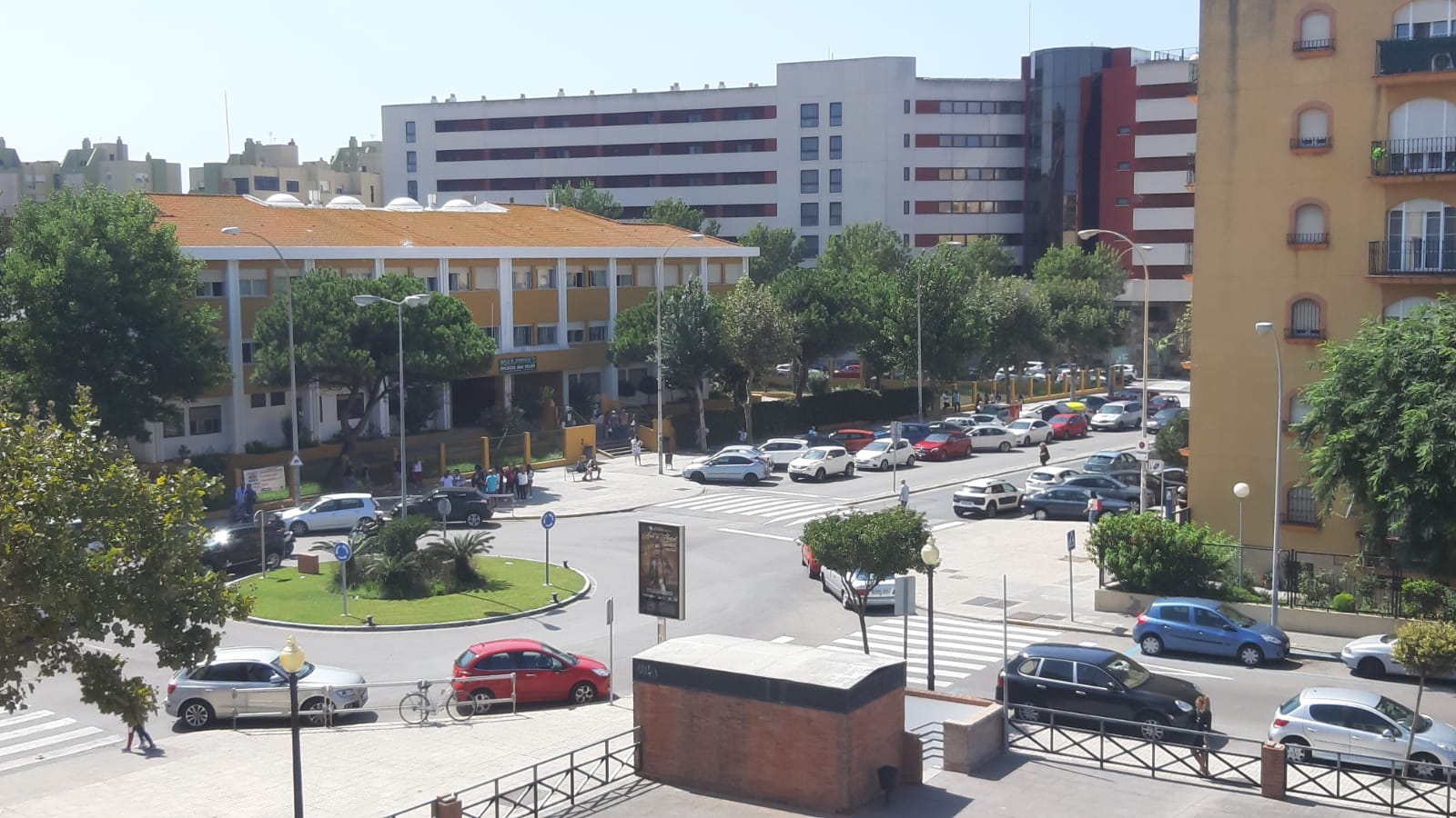 Colegio San Felipe y Rotonda