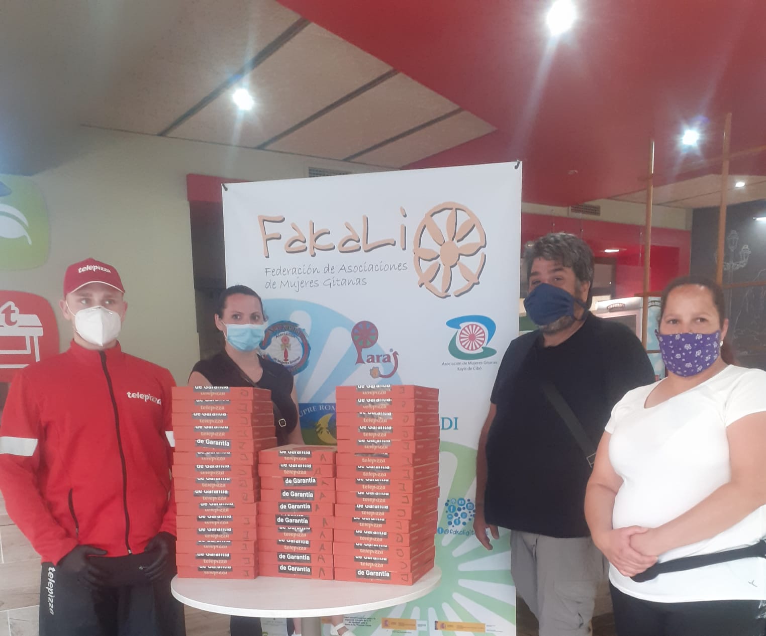Donacion Telepizza a Fakali