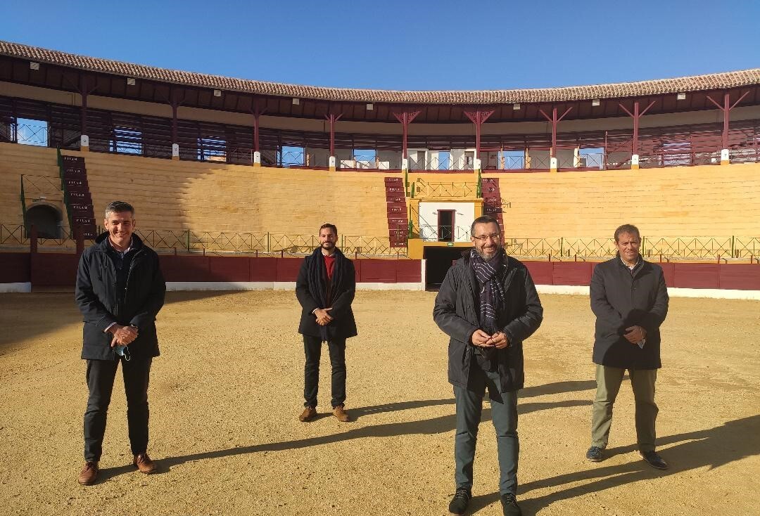 Excmo. Ayuntamiento de La Línea de la Concepción La Plaza “El Arenal