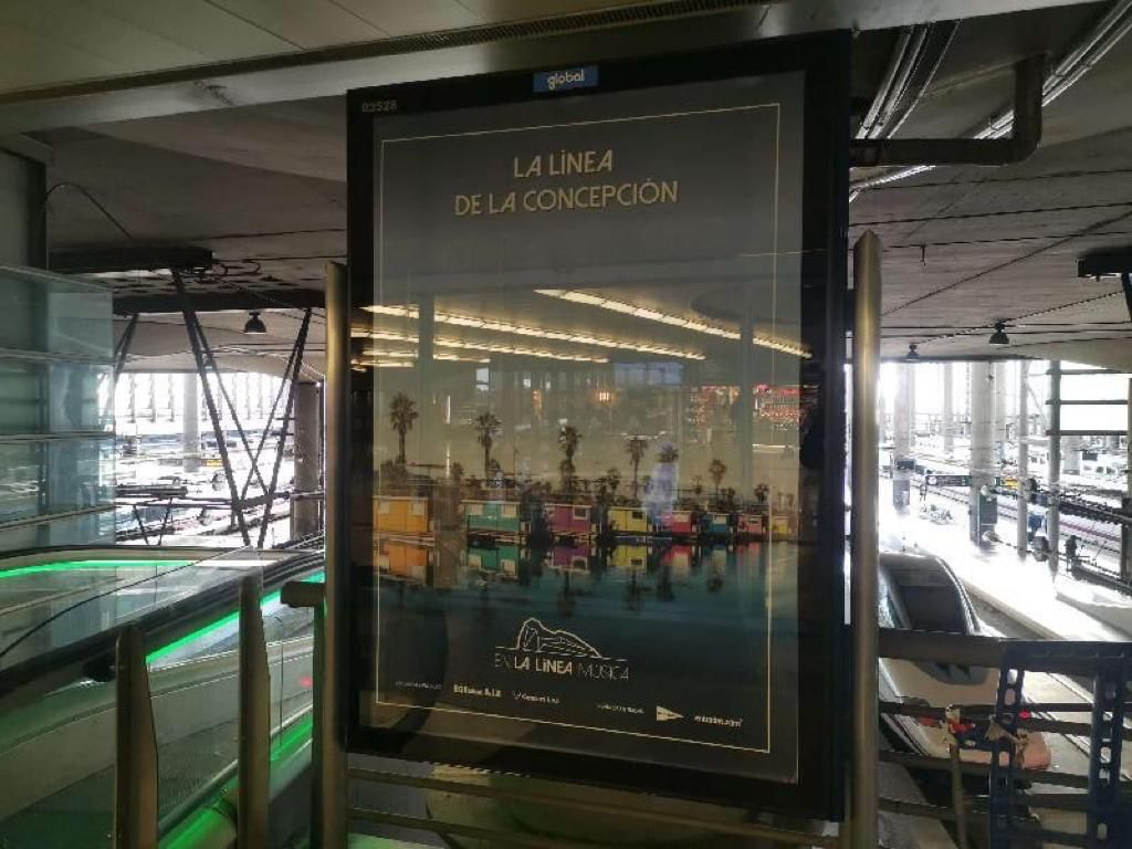 PUBLICIDAD LA LINEA 1