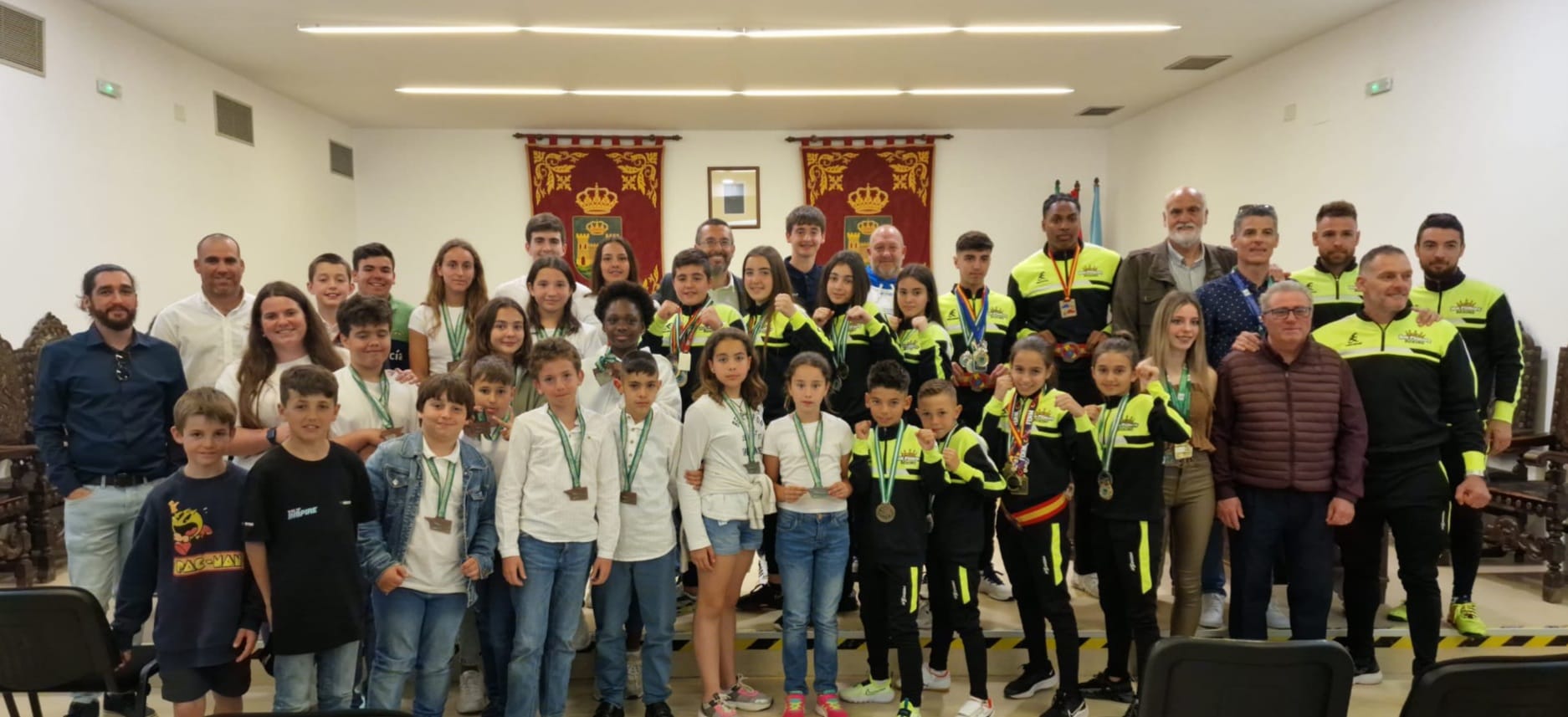 RECEPCION A JOVENES DEPORTISTAS DE DIFERENTES CLUBES