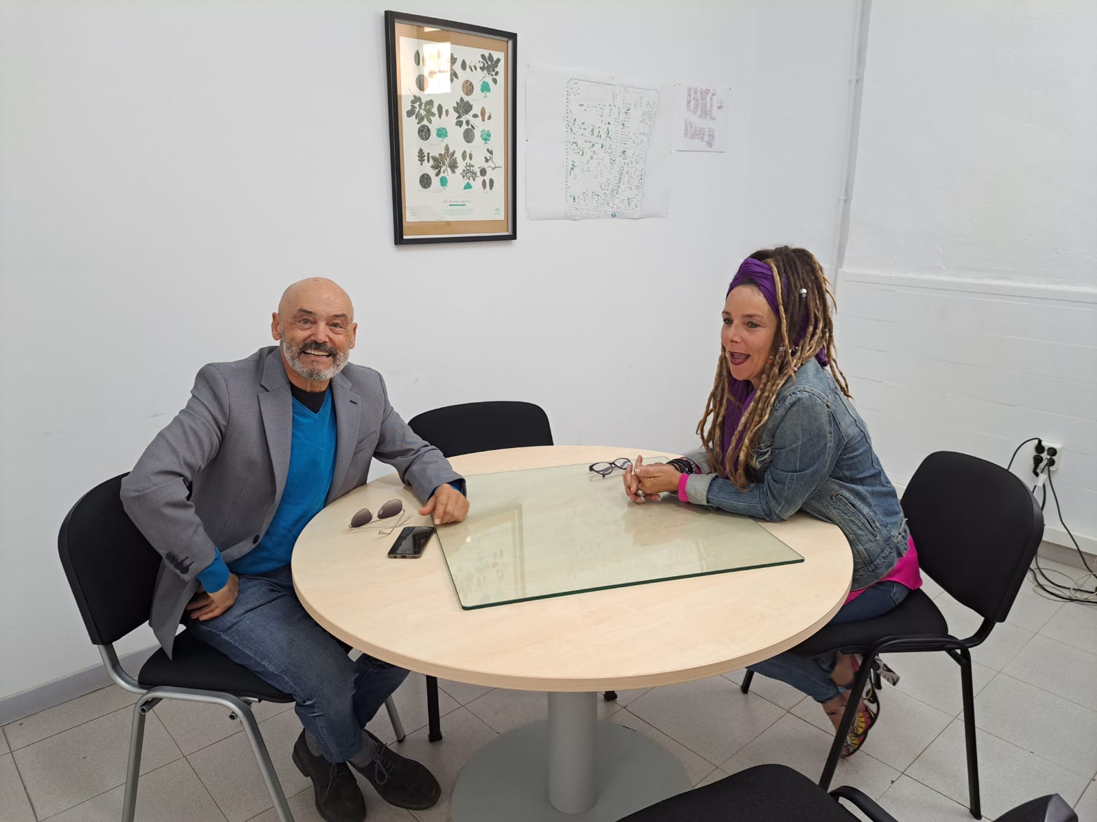 REUNION RAQUEL ÑECO CON LOCOS DEL PARQUE