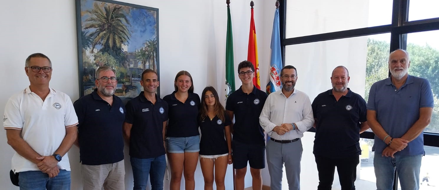 Recepcion remeros Club Maritimo Linense