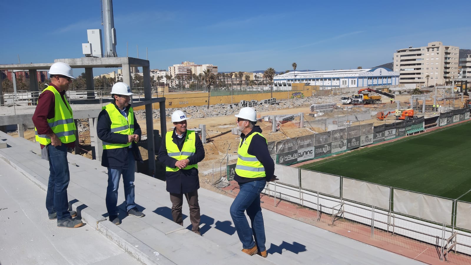 Visita alcalde obra estadio 1