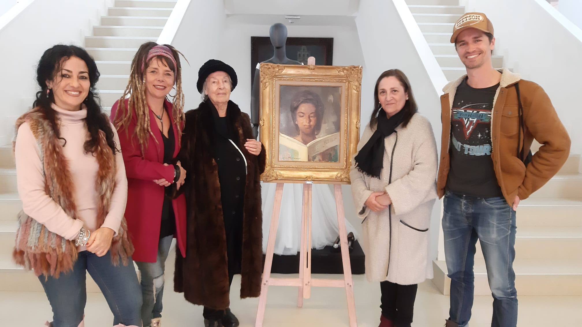 Visita modelo cuadro Lectora de Cruz Herrera