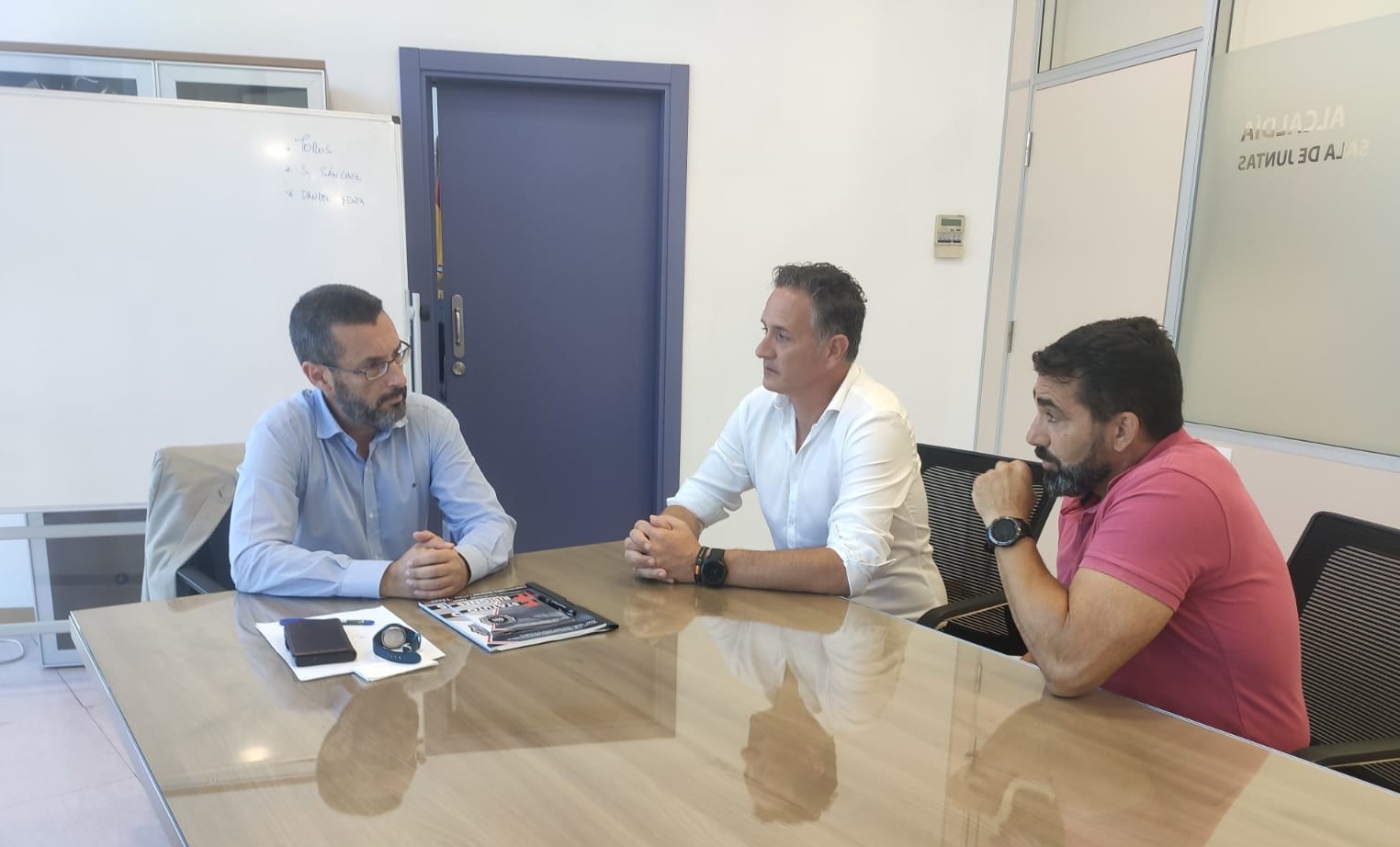 REUNION FUNCIONARIOS DE PRISIONES